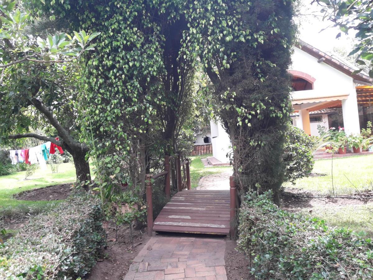 מלון Puembo Quinta La Gardenia מראה חיצוני תמונה